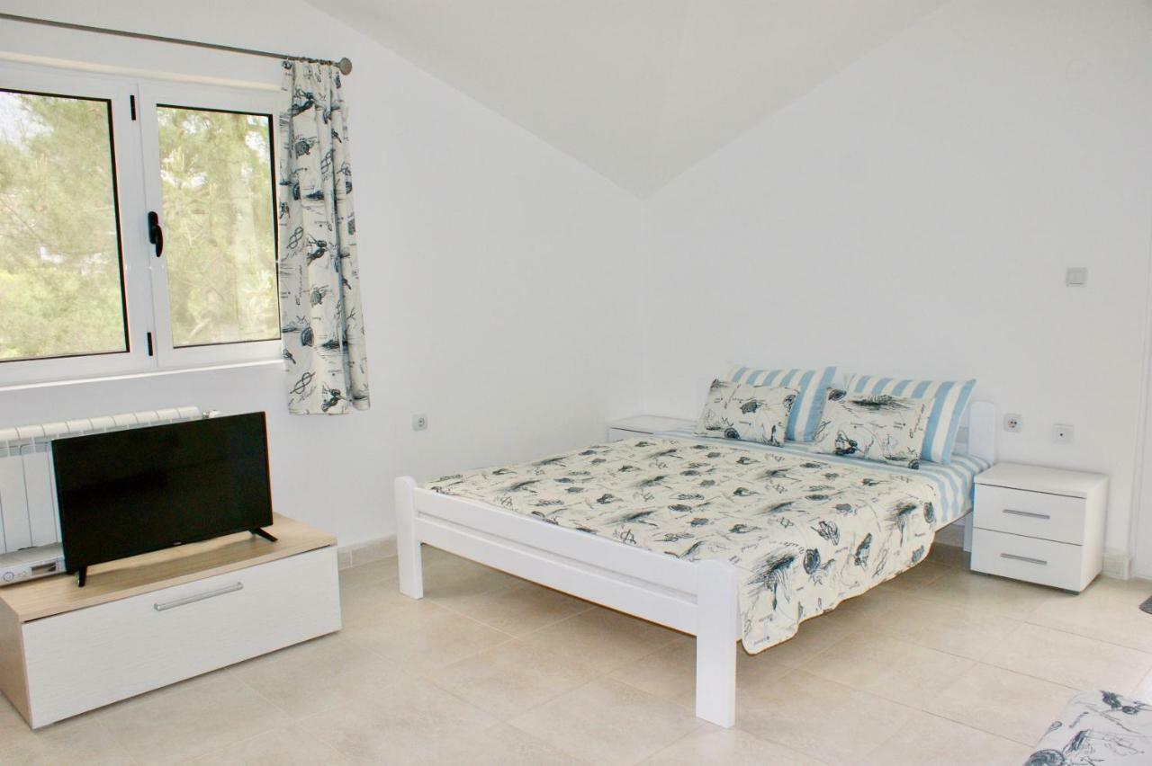 Studio Apartments Morinj 外观 照片