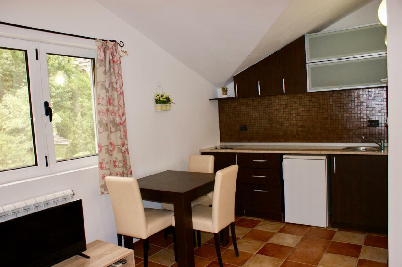 Studio Apartments Morinj 外观 照片