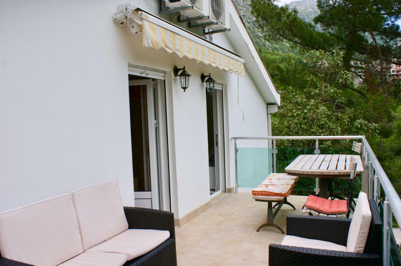 Studio Apartments Morinj 外观 照片